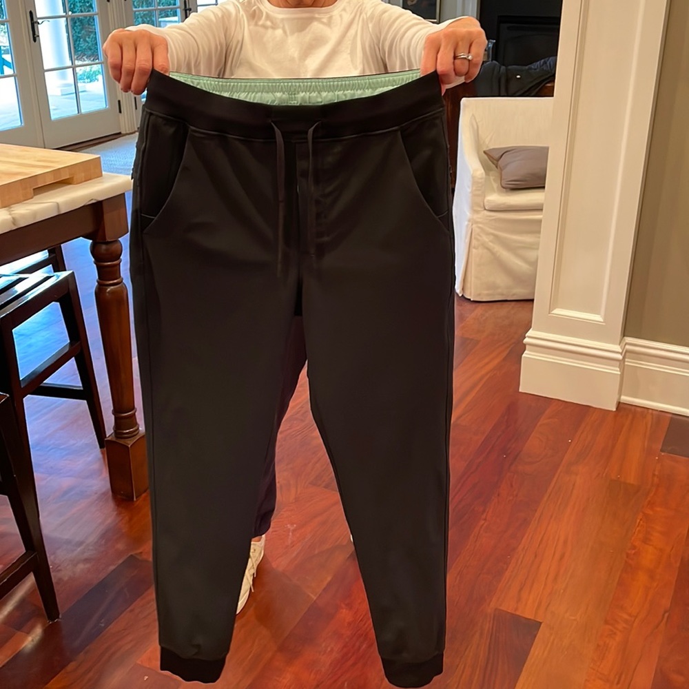 BRAND NEW Birddogs “Tiger Woulds” Joggers (no tags)